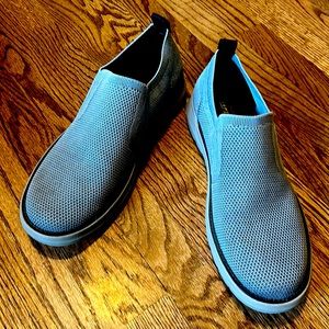 Sketchers classic, fit air cooled, memory, foam shoes